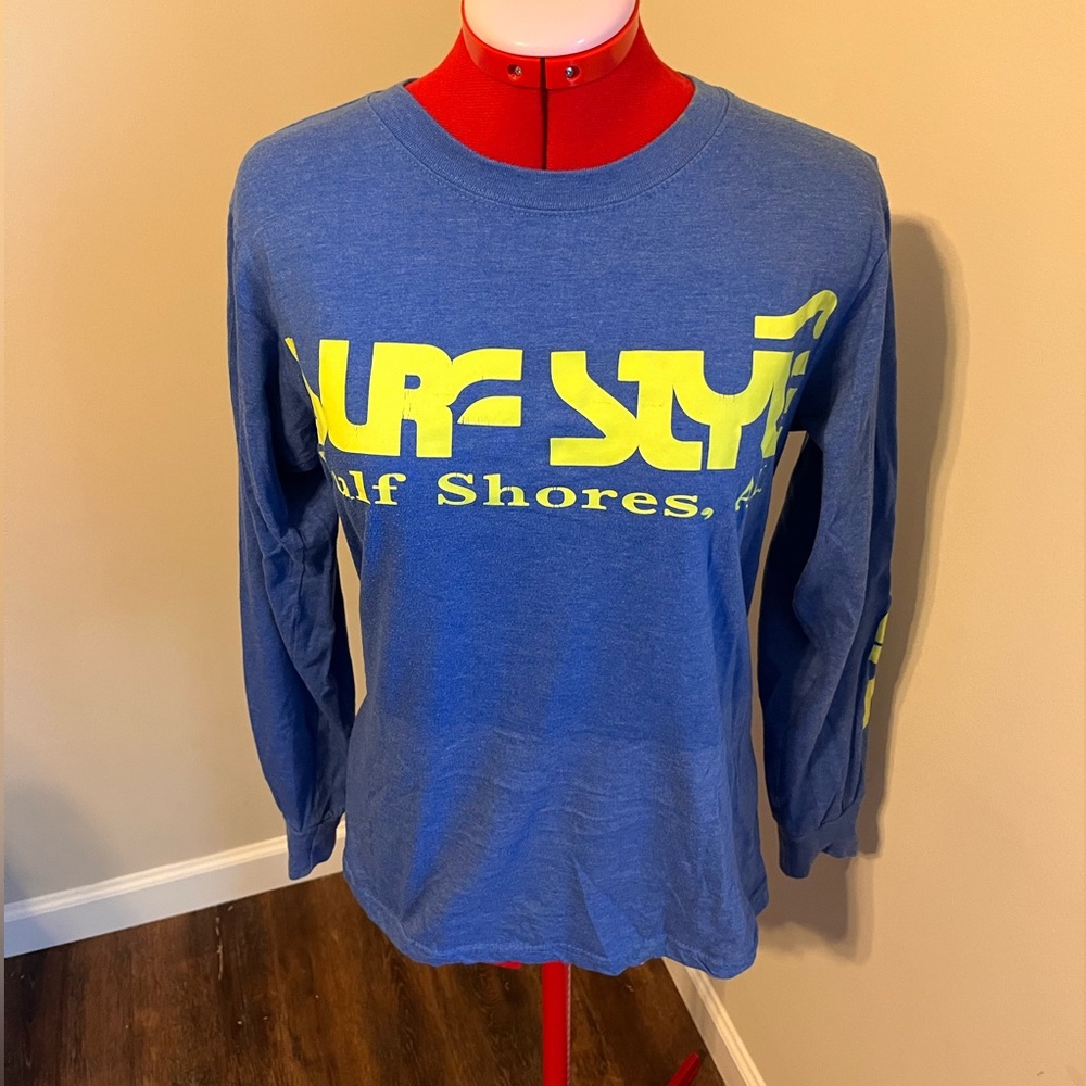 Women’s Small Cotton/Polyester Long Sleeve Tee